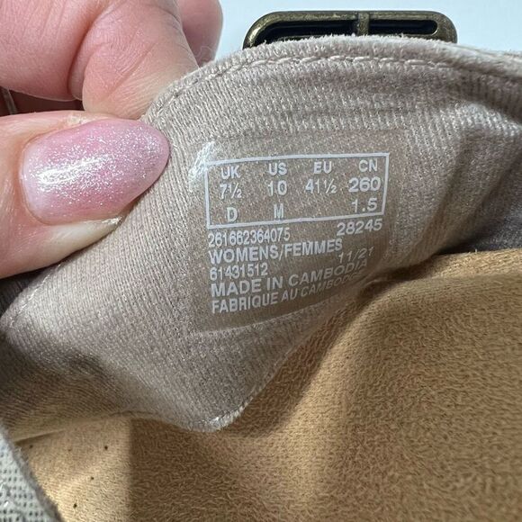 Clarks Collection Sandals Womens Size 10 Cushion Sole Brynn Madi Sand Beige - Picture 8 of 8